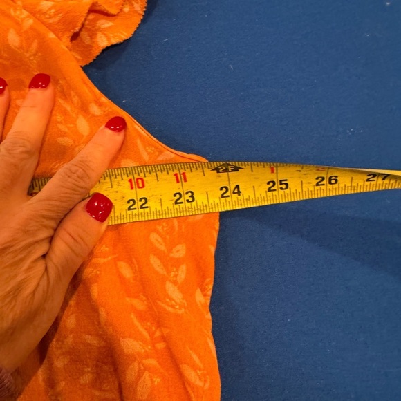 3/25🙂 A New Day XXL cap sleeve blouse. Orange w white f leaves. Ruffle sleeve - Picture 5 of 5